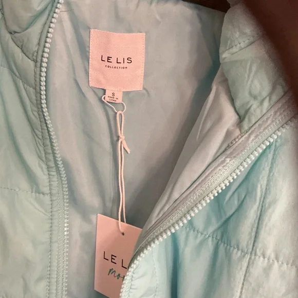 Le Lis Aqua Cropped Quilted Puffer Jacket - Picture 5 of 6
